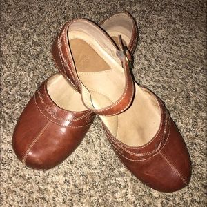 Great Condition Brown Dansko Mary Janes