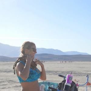 Meet your Posher, Itzi