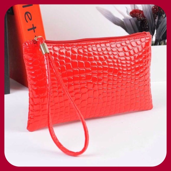 Red Crocodile Clutch Handbag - Picture 1 of 3