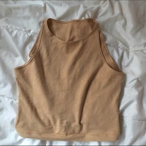 sleeveless crop top
