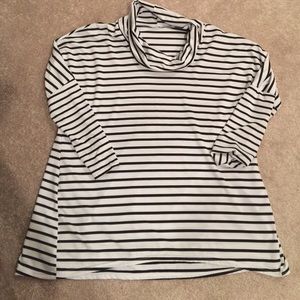 Thin material black/white cowl neck top