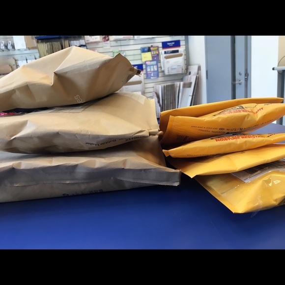 I accept all reasonable offers!! 😊