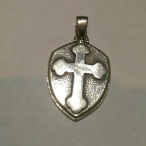 Fear Not Shield pendant from James Avery
