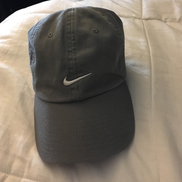 Nike Accessories - Nike hat