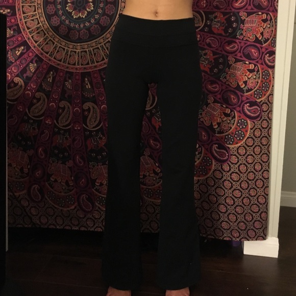 Lulu flare pants