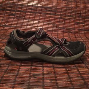Teva ewaso comfortable black , gray , red