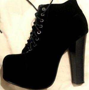 Lace up Booties