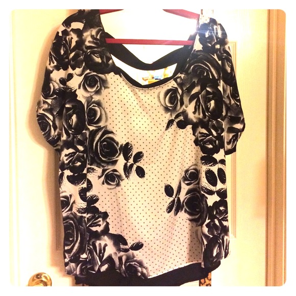 black and white dressy top