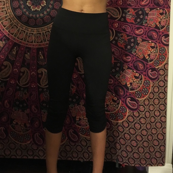 Lulu lemon cropped pants