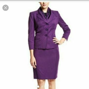 New LE SUIT plum skirt suit