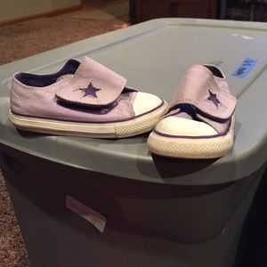 ***sold***Girls converse purple shoes