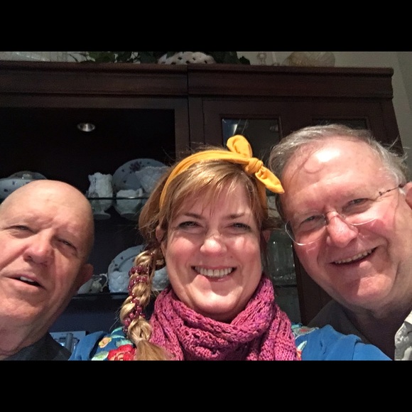 Meet your Posher, Lillian - Picture 2 of 3