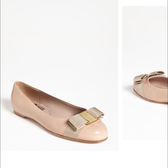 Ferragamo nude leather flats