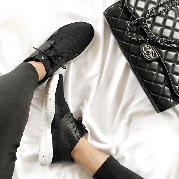 Meet your Posher, Moriah - Picture 7 of 7