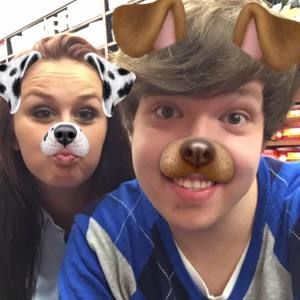 Meet your Posher, Collin