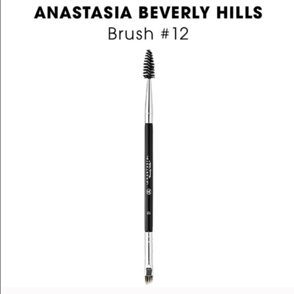 Anastasia Beverly Hills Other - Anastasia Beverly Hills #12 Brush