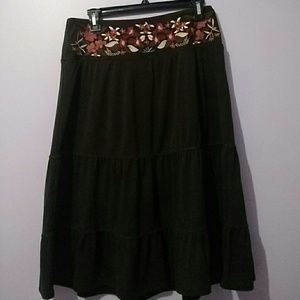 Embroidered skirt
