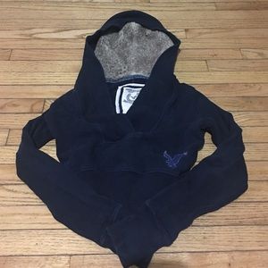 NEVER WORN AMERICAN EAGLE CROP SWEATER!