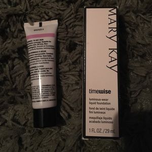 Matte Wear Timewise Foundation Bronze 8