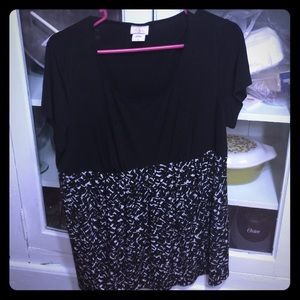 Black maternity shirt