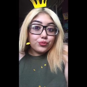 Meet your Posher, Bethany