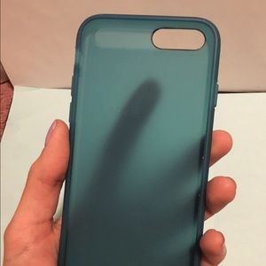 Blue incipio iPhone 6s case. In perfect condition