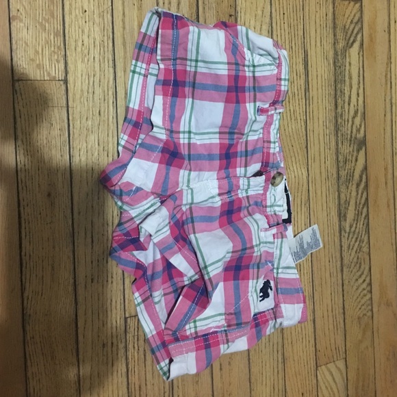 Hardly worn!! Good price.