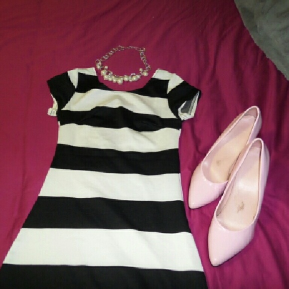 Striped dress - Picture 2 of 2