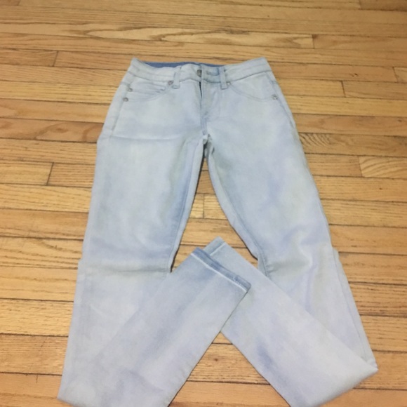 NEVER WORN LIGHT JEANS!!
