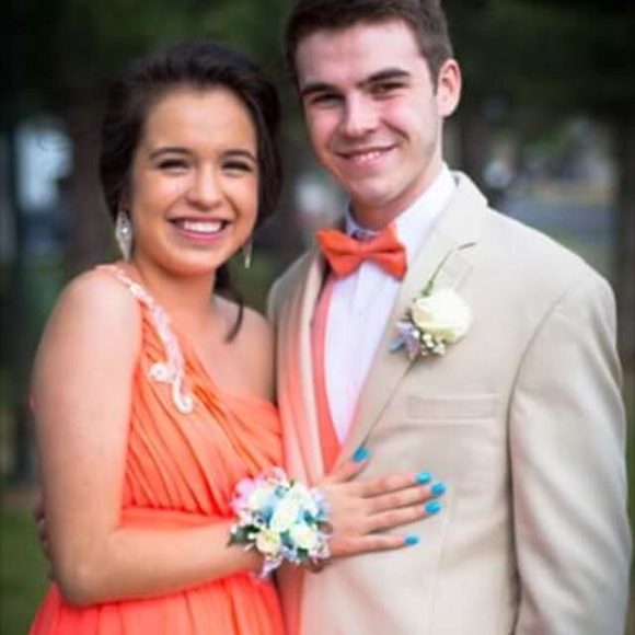 Meet your Posher, Alexandra - Picture 4 of 4