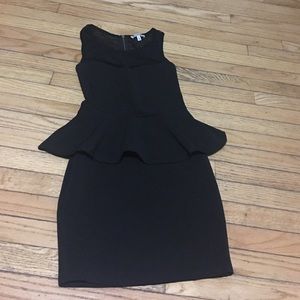CUTE LITTLE BLACK DRESS