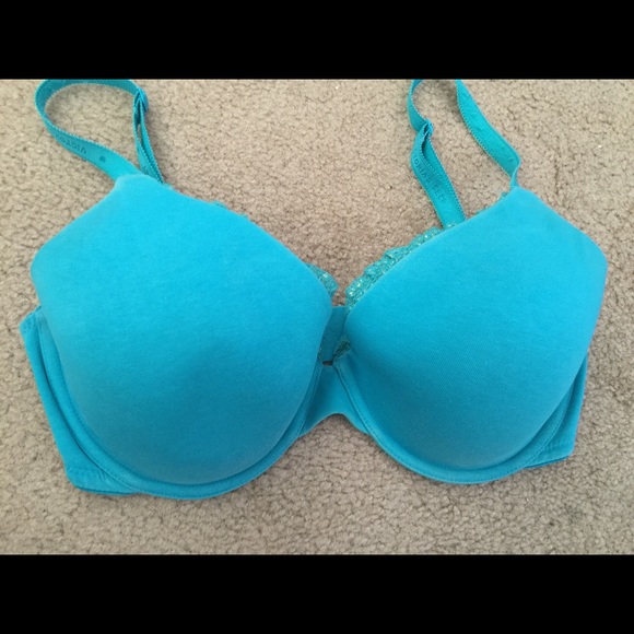 34DD blue Victoria's Secret bra
