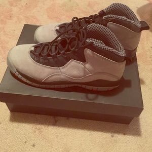 Cool Grey's Size 7Y