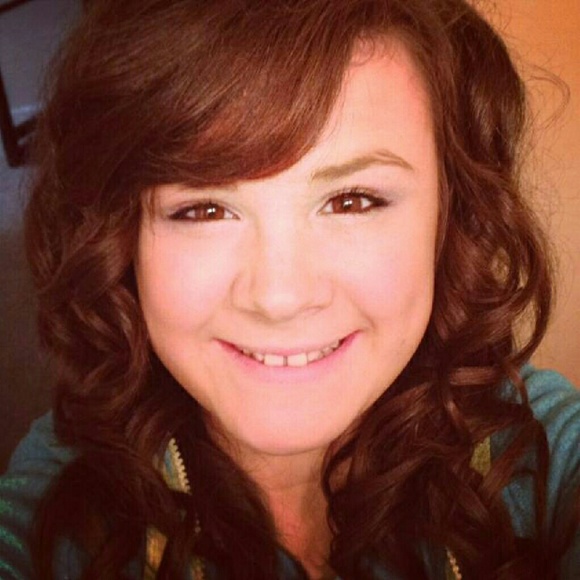 Meet your Posher, Britney
