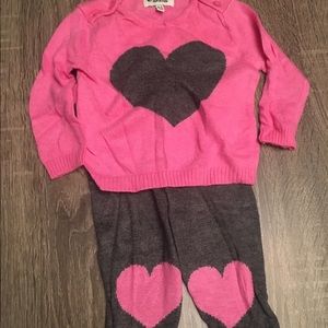 RUUM Baby Girls Cashmere Set-SZ 0-3 months