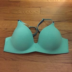 Victoria Secret No-Wire Bra