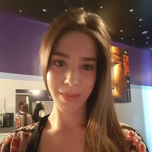 Meet your Posher, Thalia