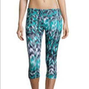 Bally workout capris