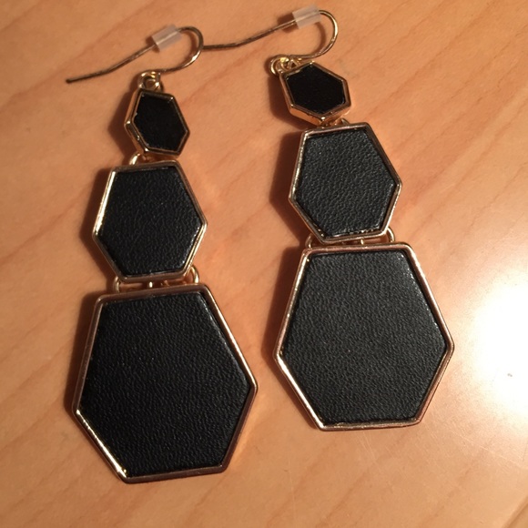 AKIRA earrings