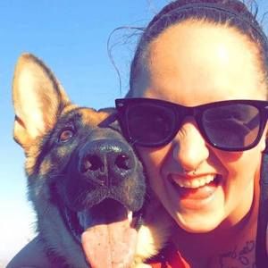 Meet your Posher, Abby