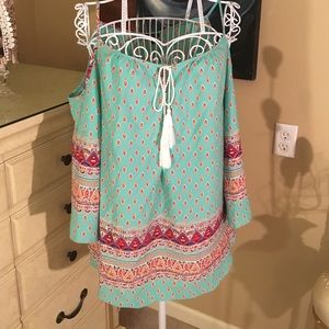 Dillard's mmCmmCmm turquoise color tunic.