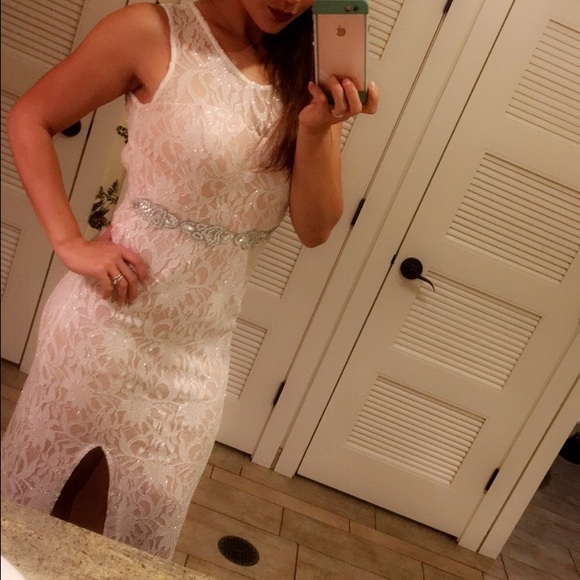 Beautiful white gown✨