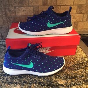 ISO these Nike in size 8-9.