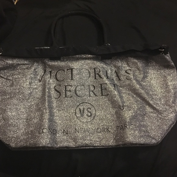 BRAND NEW LIMITED EDITION TRAVEL BAG