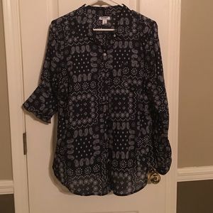 Old navy button down shirt