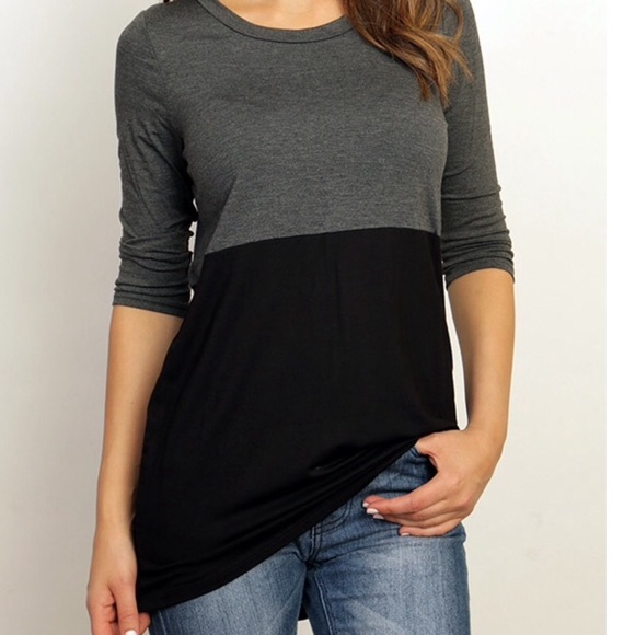 SALE- Color Blocked 3/4 Sleeve Top - Picture 2 of 2