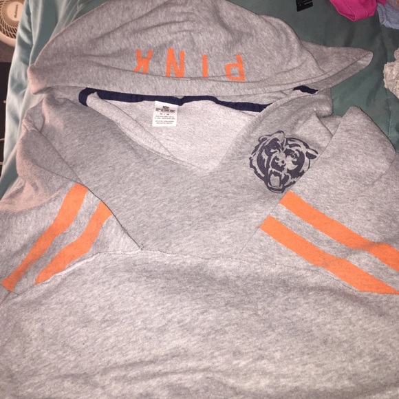 🎉🎉 SALE- VS PINK pullover 💕