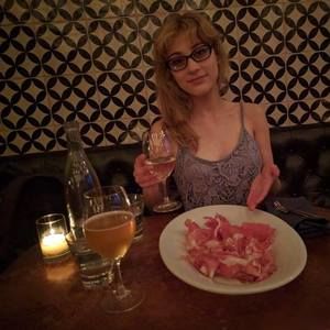 Meet your Posher, Eva