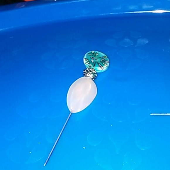 Pin - Picture 1 of 1