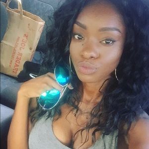 Meet your Posher, Falange